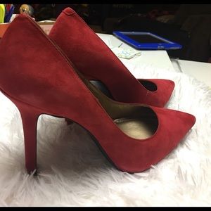 BCBG Red Suede 👠